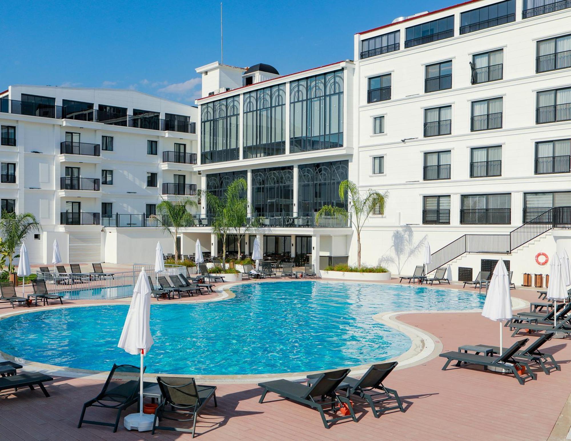 Ramada By Wyndham Dalaman Zewnętrze zdjęcie