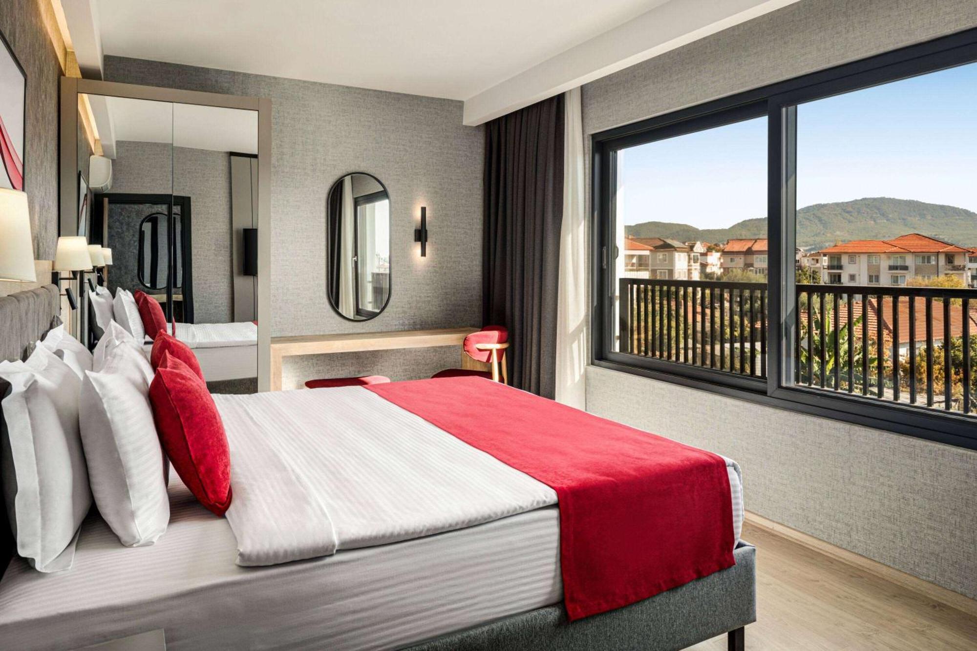 Ramada By Wyndham Dalaman Zewnętrze zdjęcie