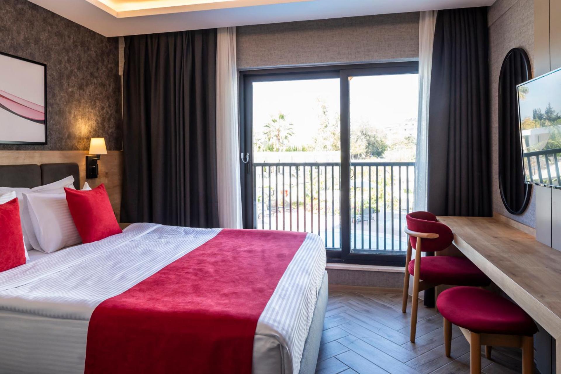 Ramada By Wyndham Dalaman Zewnętrze zdjęcie